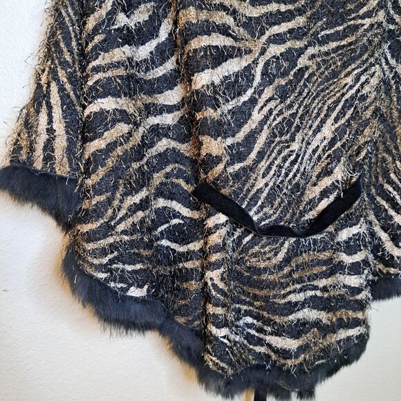 Alberto Makali Women Zebra Poncho Rabbit Fur Trim Fuzzy Knit Size XS Made In USA - Picture 9 of 11